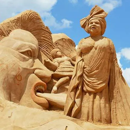 Senhora Da Rocha Appartamento