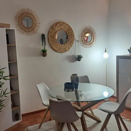 Senhora Da Rocha Appartamento